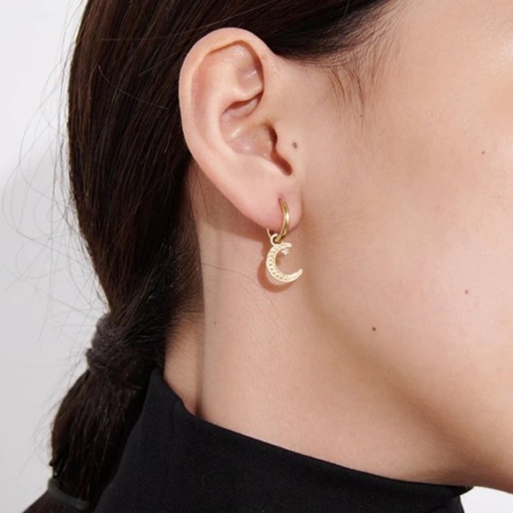 New 18K Gold Plated Diamond Moon Star Huggie Hoop Earrings - Picture 3 of 9